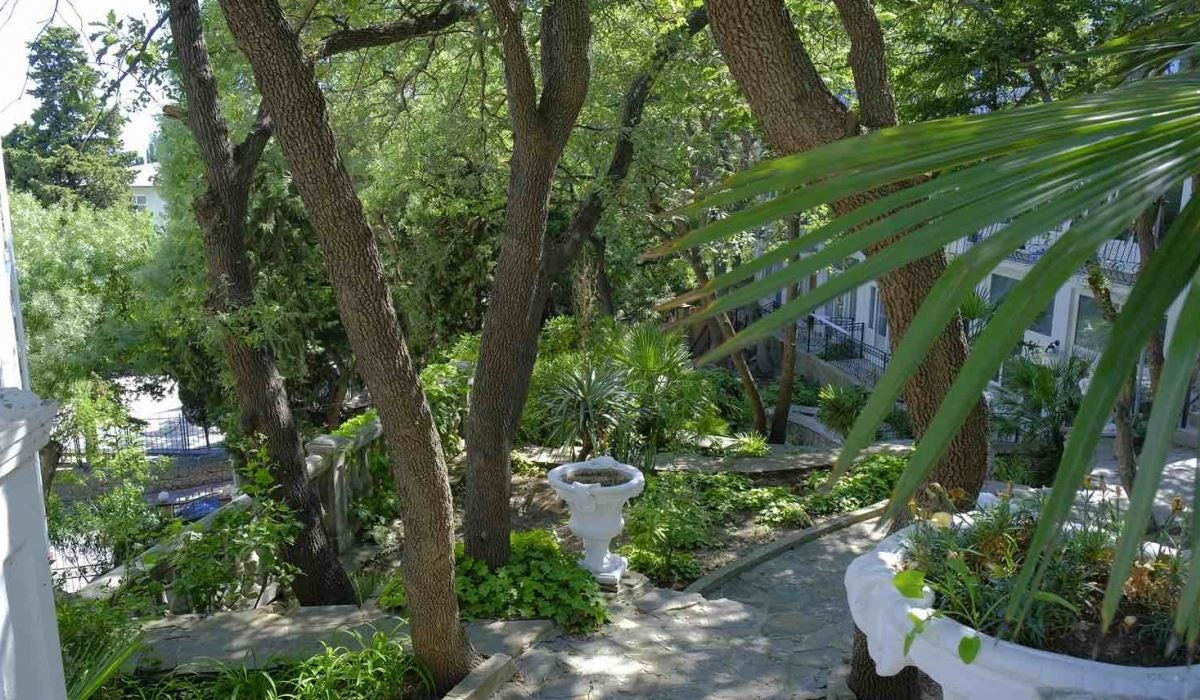 general-main-building