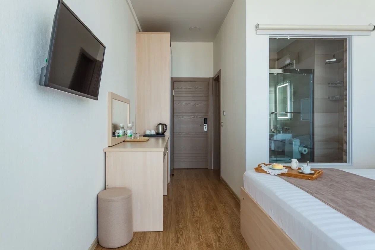 rooms-room-park-view