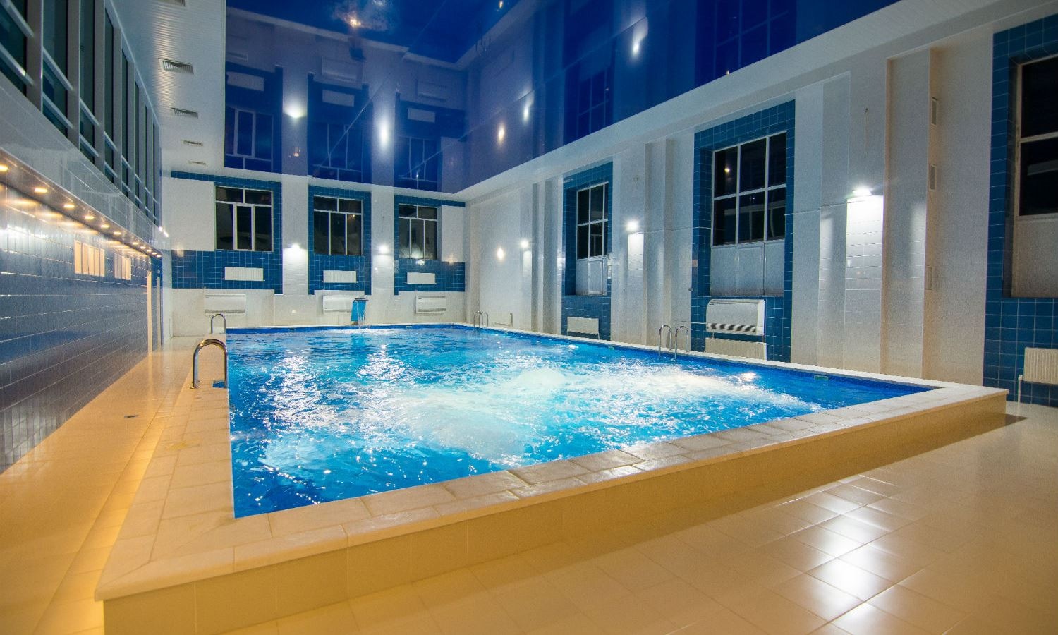 pools-indoor-pool