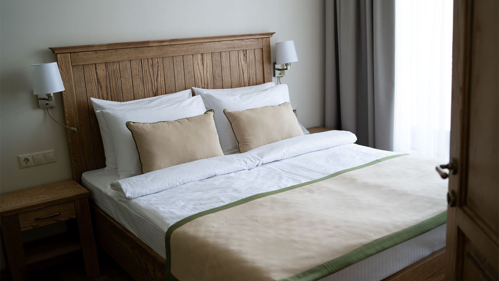 rooms-family-room