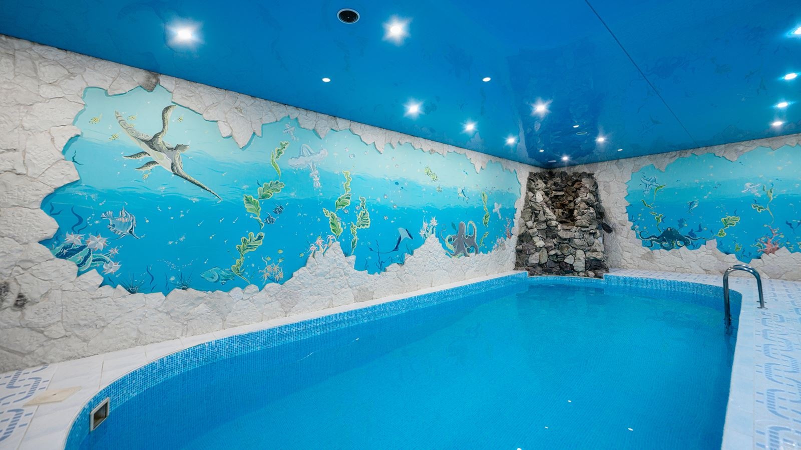pools-indoor-pool