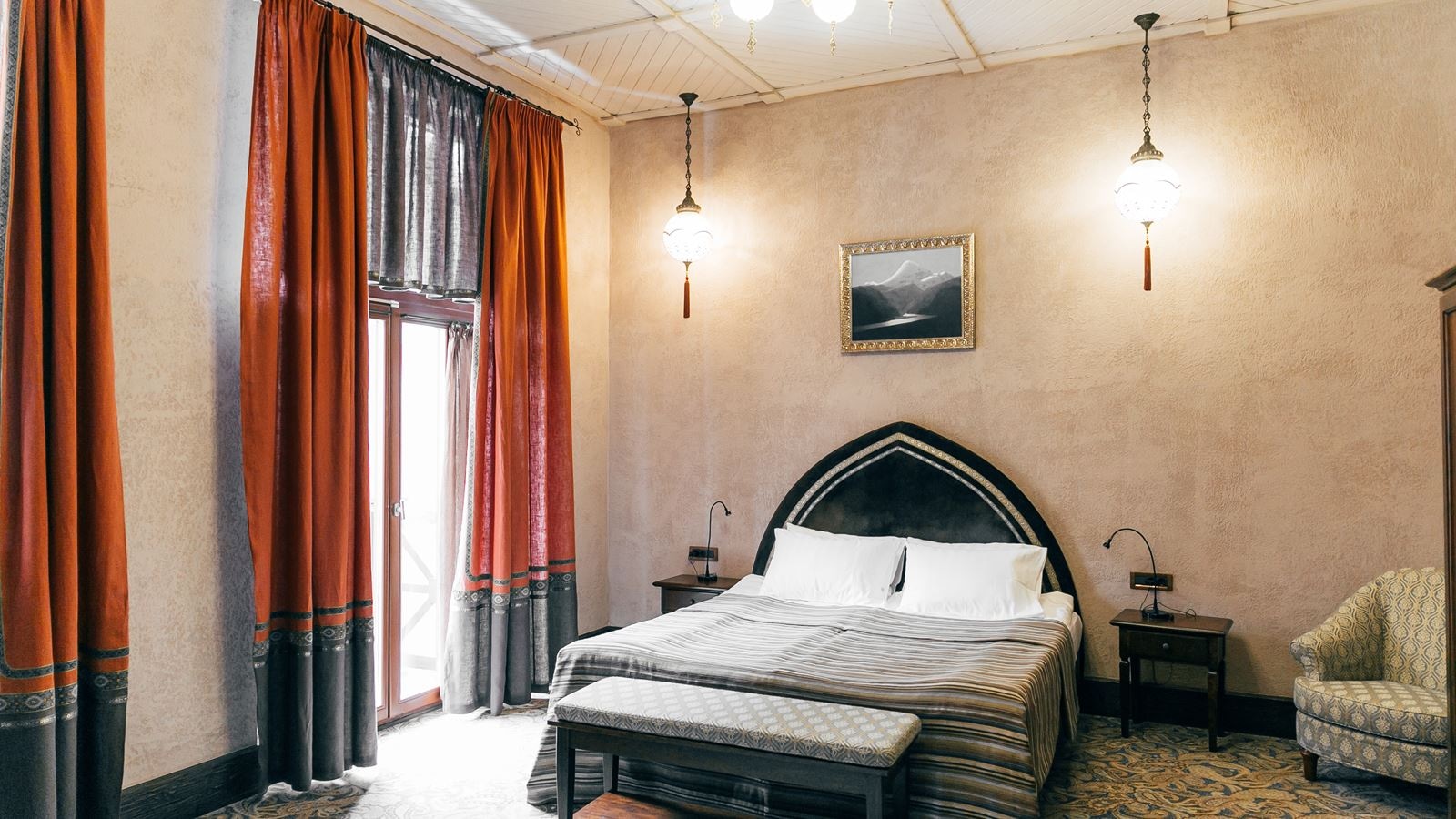 rooms-predstavitelskiy-lux