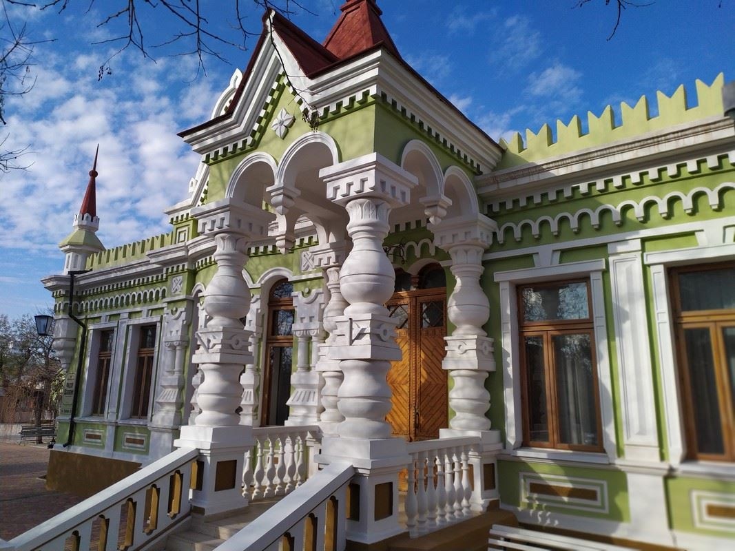 general-main-building