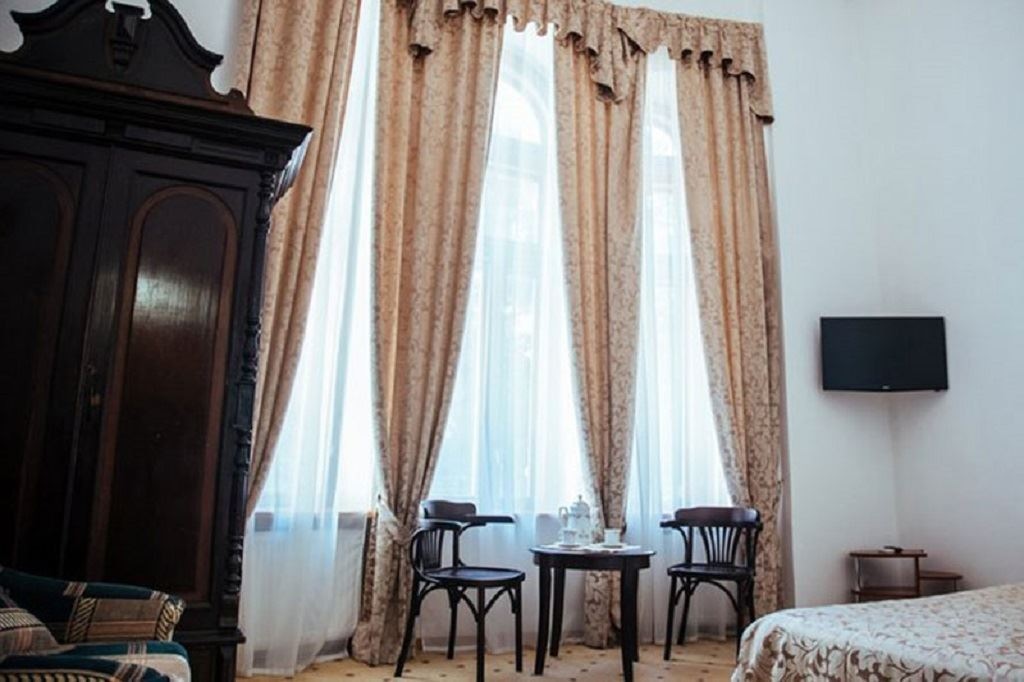 rooms-studio-hudozhnika