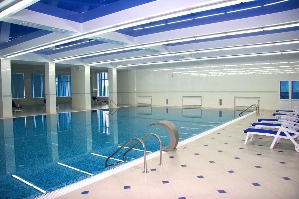pools-indoor-pool