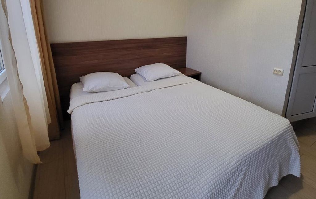 rooms-standard-with-balcony