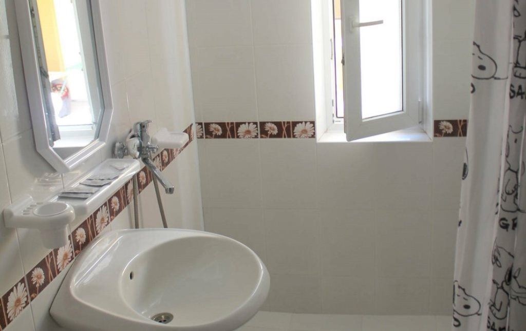 rooms-standard-with-balcony