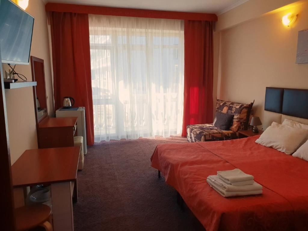 rooms-2bed-junior-suite-building-2