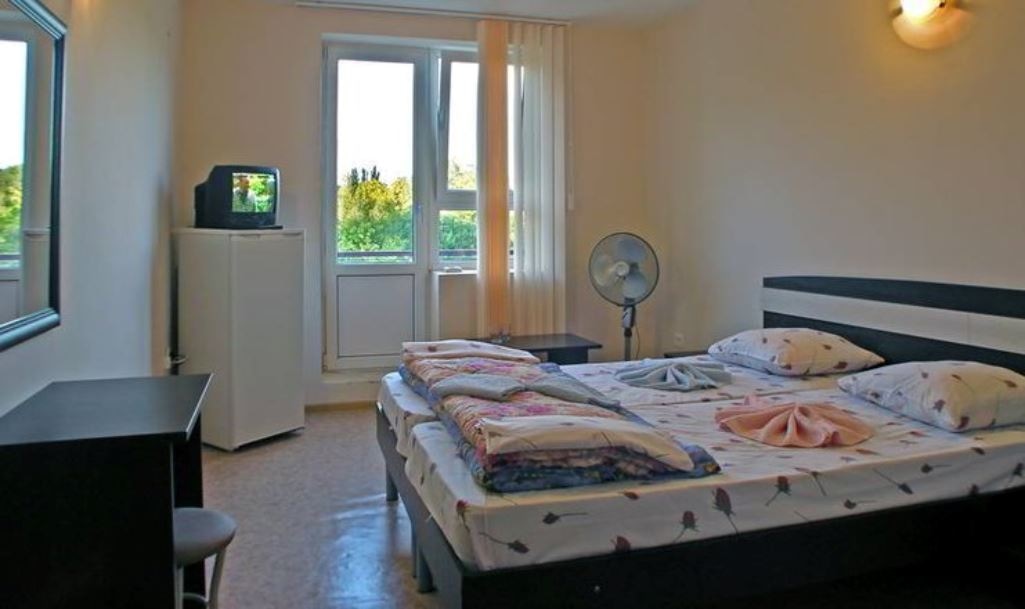 rooms-room-mountainview