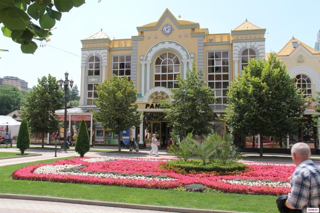 general-main-building