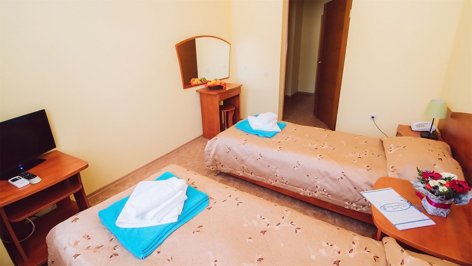 rooms-triple-superior-building-23