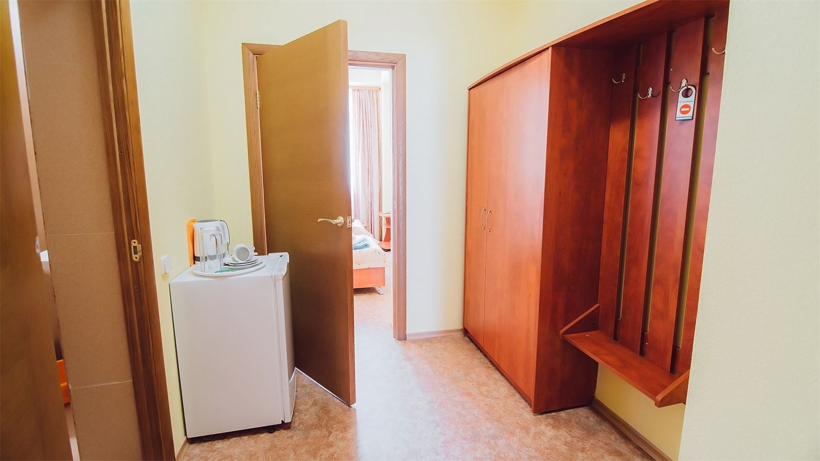 rooms-triple-superior-building-23