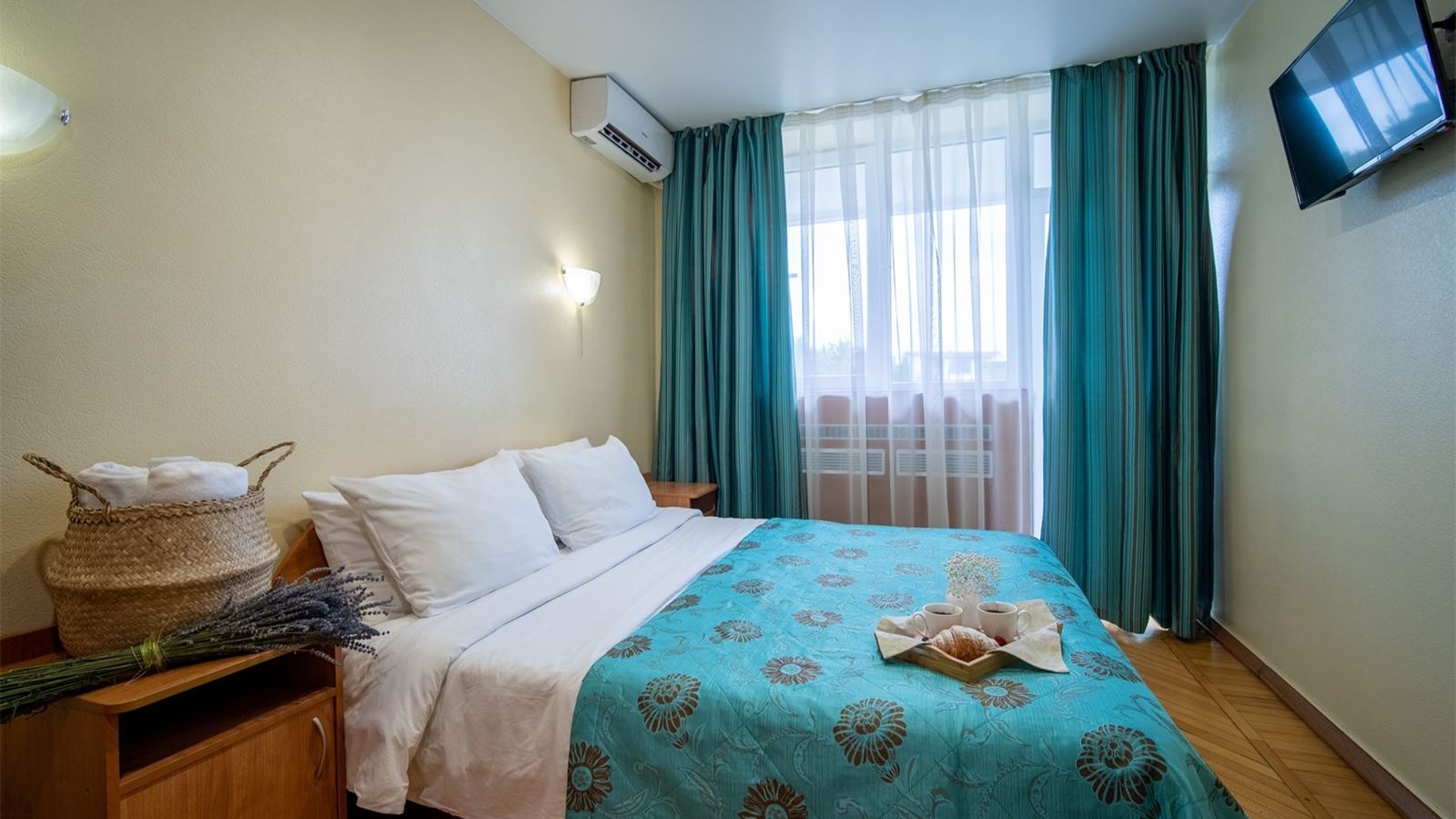 rooms-family-superior-building-1