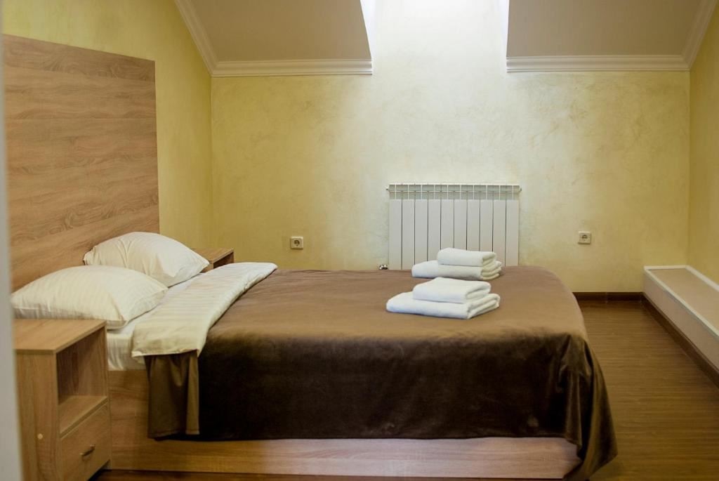 rooms-2-room-standard