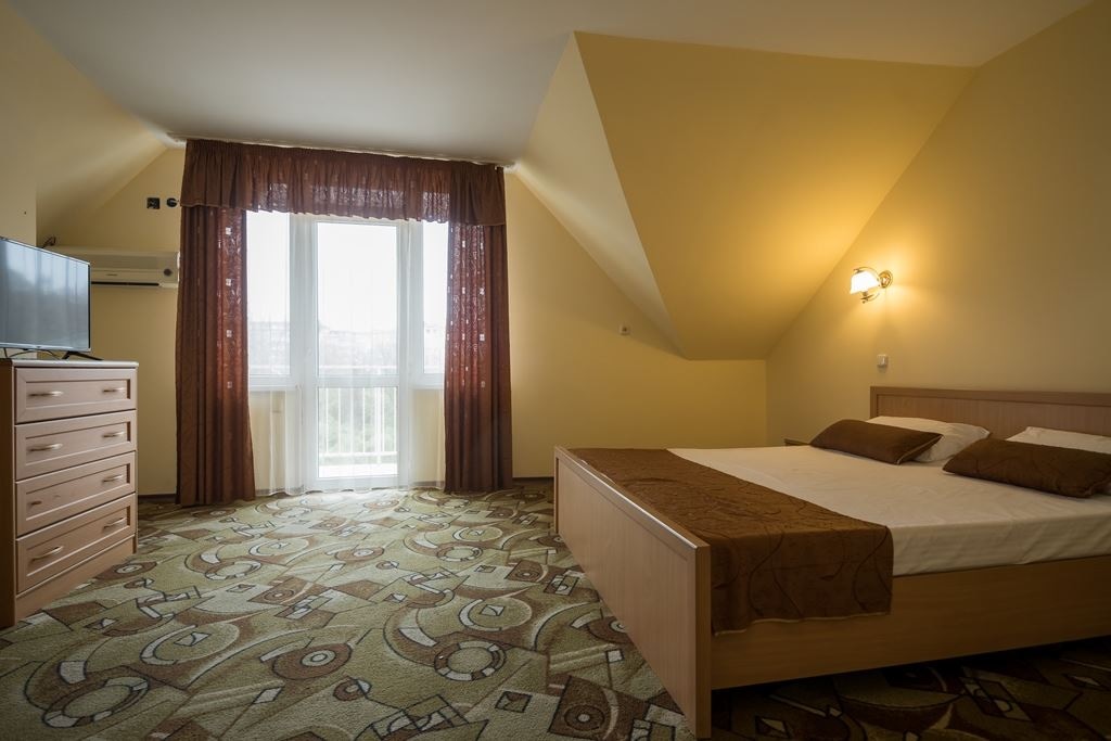 rooms-standard-mansard