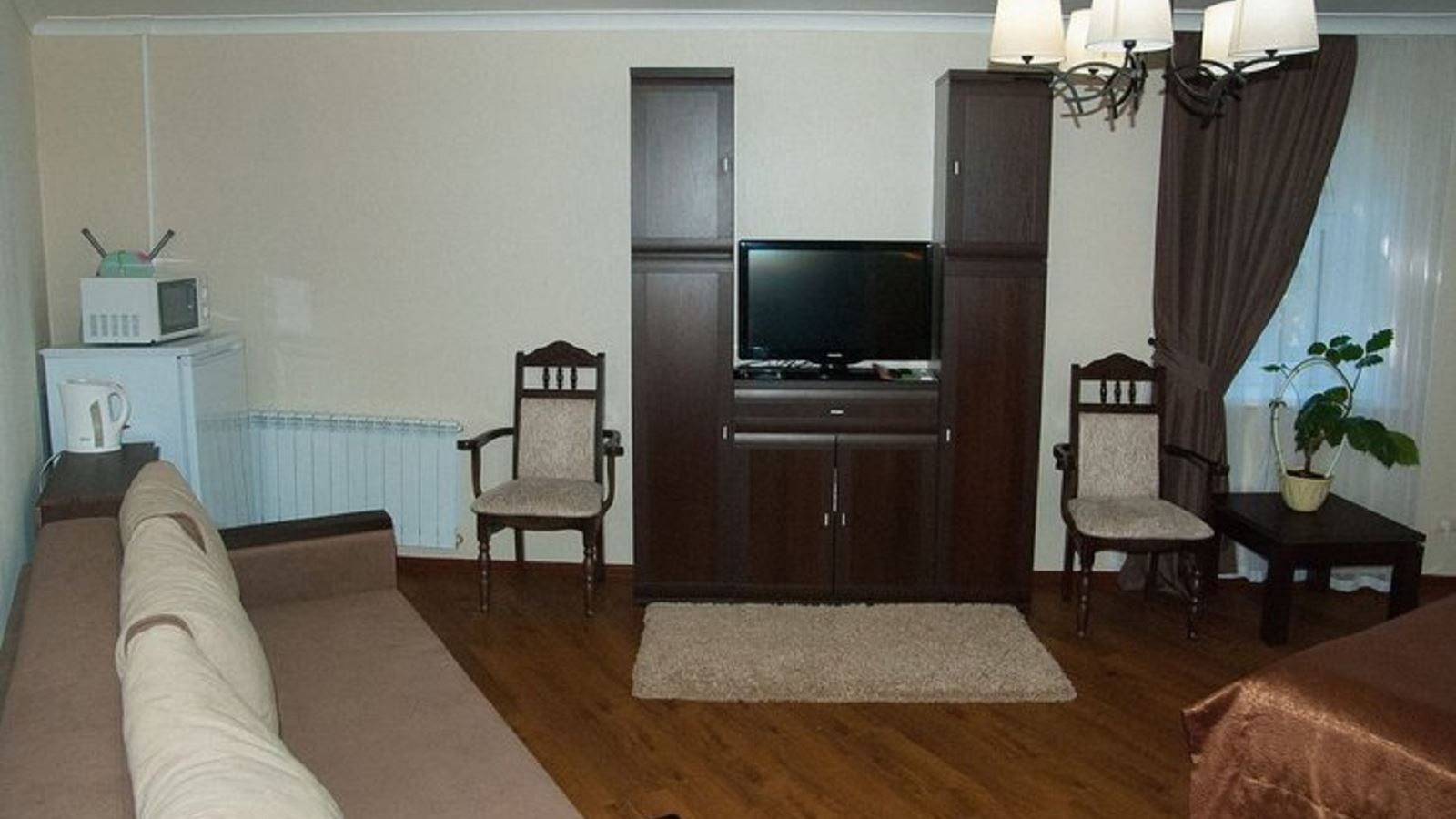 rooms-4seats-2room-junior-suite