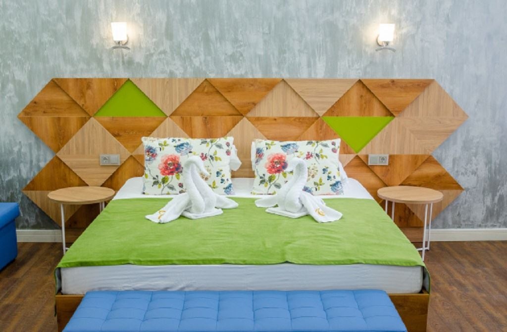 rooms-2bed-junior-suite-building-2