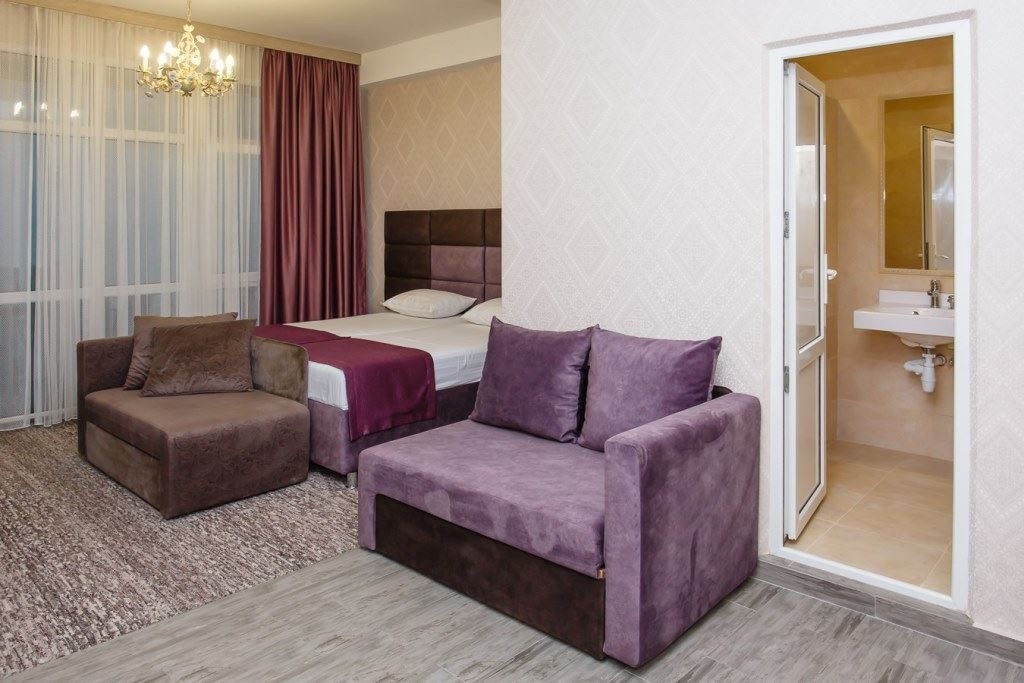 rooms-quadriple-balcony