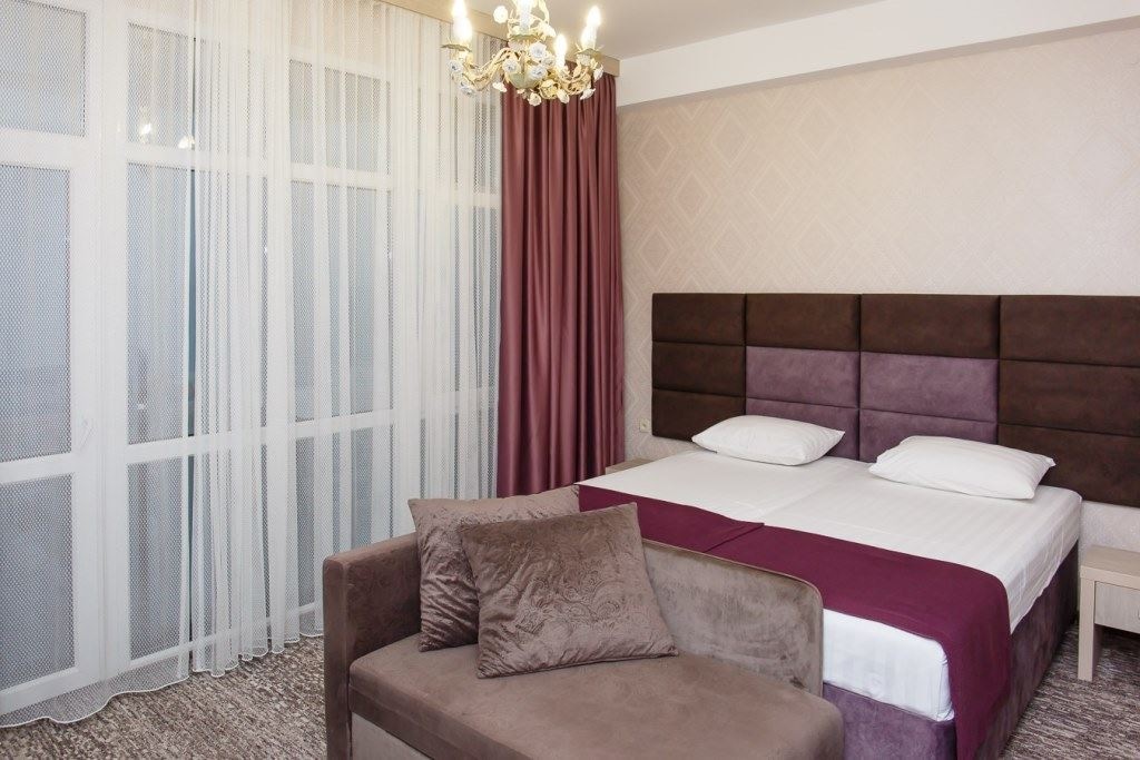 rooms-quadriple-balcony