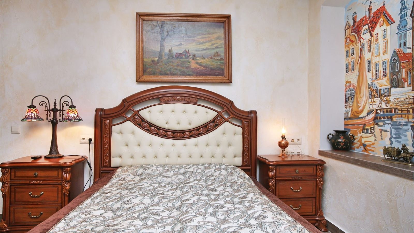 rooms-deluxe-room-with-bathroom