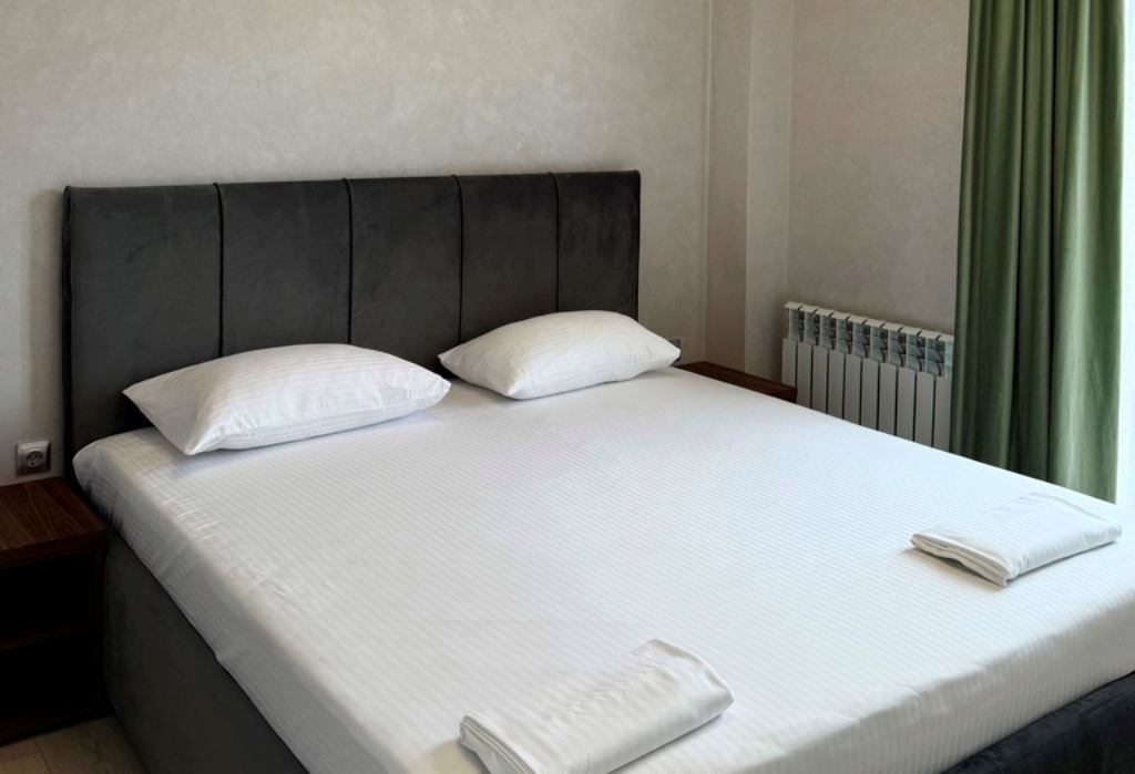 rooms-apartament-with-kittchen