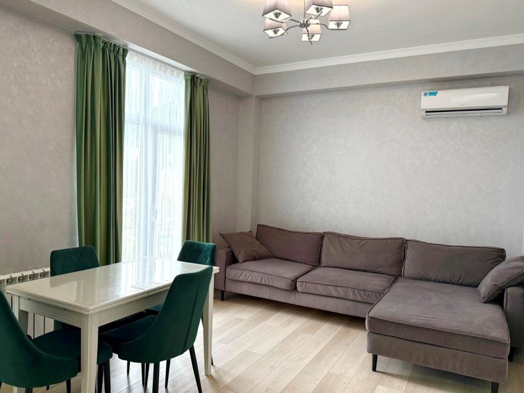 rooms-apartament-with-kittchen