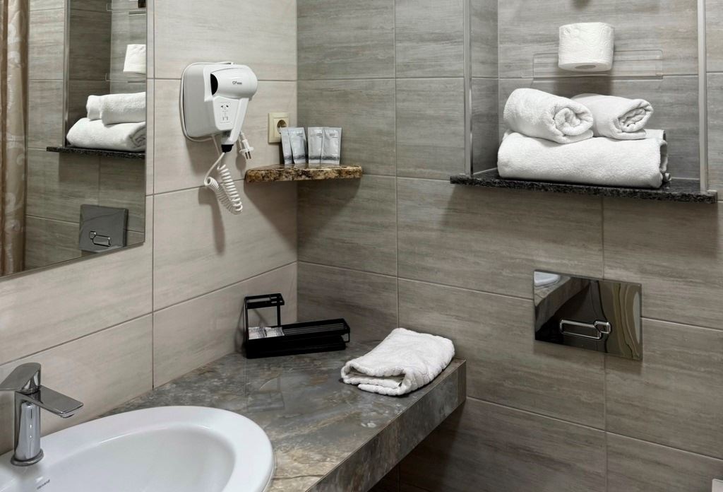 rooms-apartament-with-kittchen