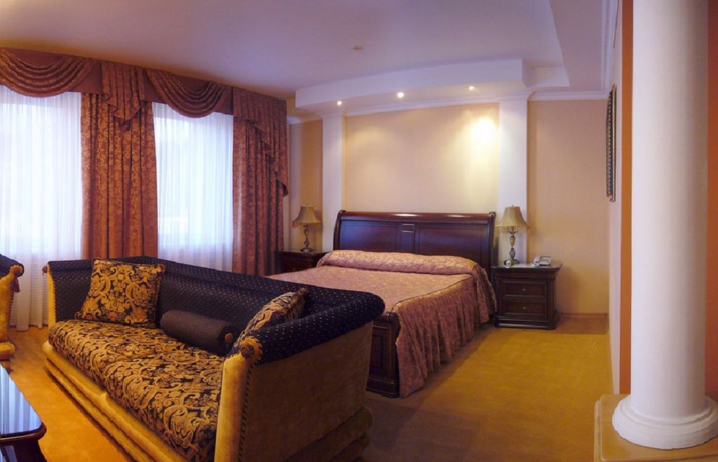 rooms-junior-suite-50-sq--m