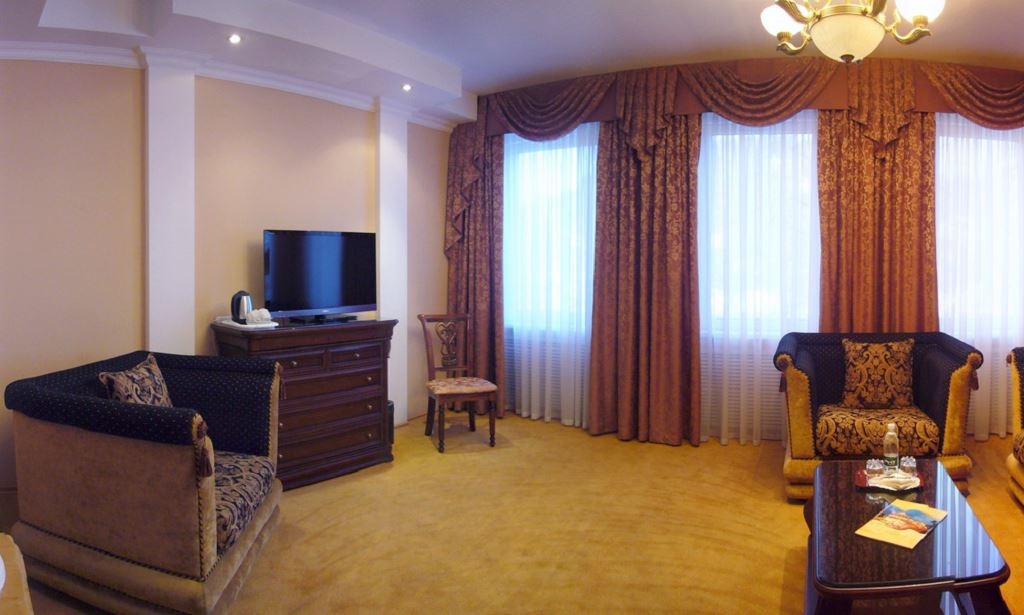 rooms-junior-suite-50-sq--m
