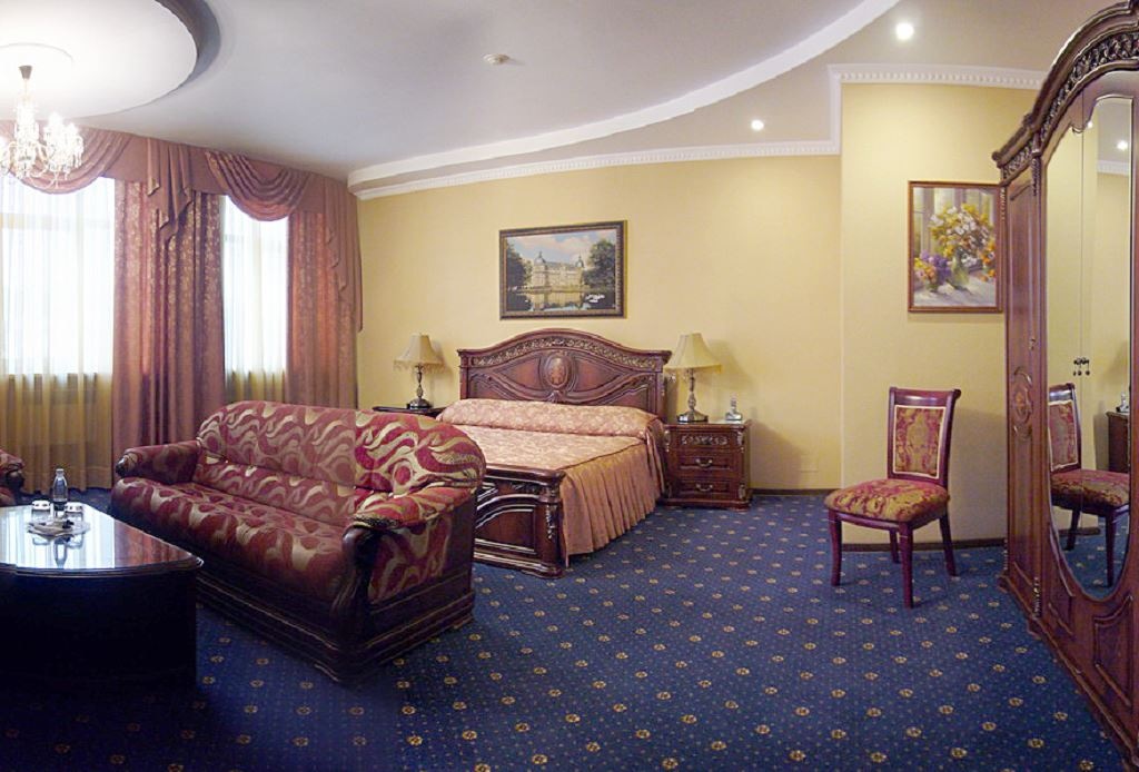 rooms-junior-suite-80-sq--m