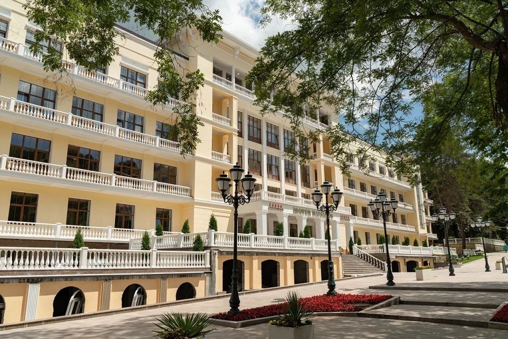 general-main-building