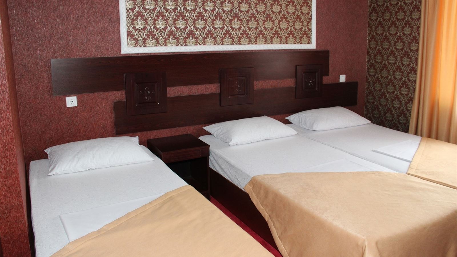 rooms-standard-triple