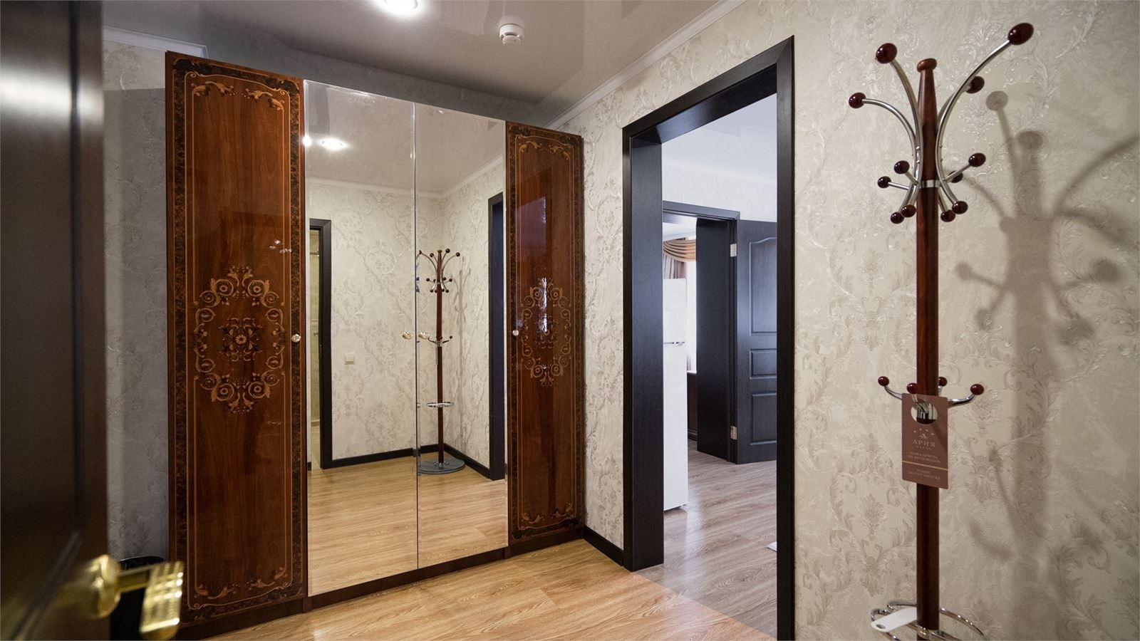 rooms-vip-люкс-3комнатный