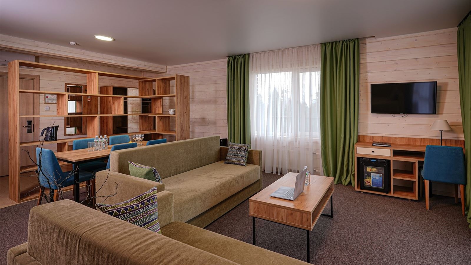 rooms-junior-suite-2bed-2room-with-sauna