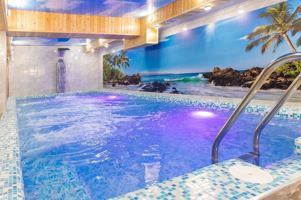 pools-indoor-pool