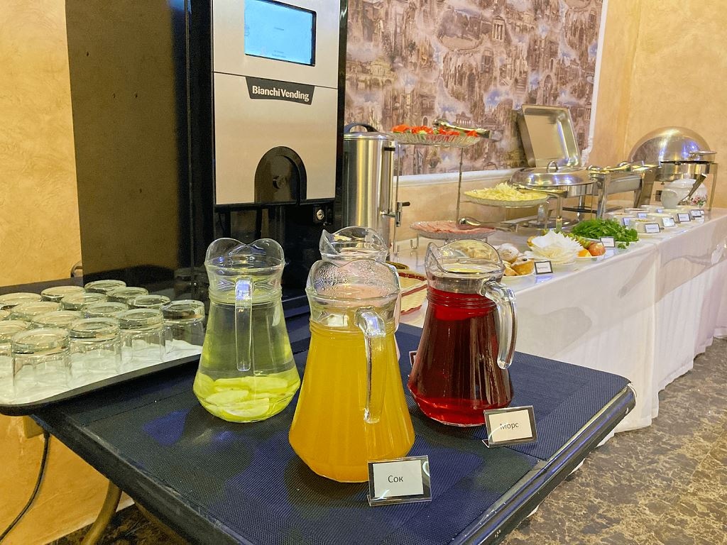 restaurants-restaurant