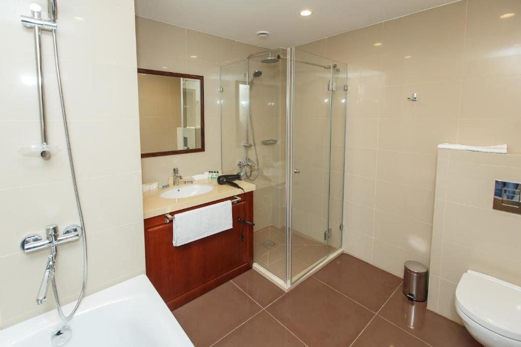 rooms-suite-with-mountain-view