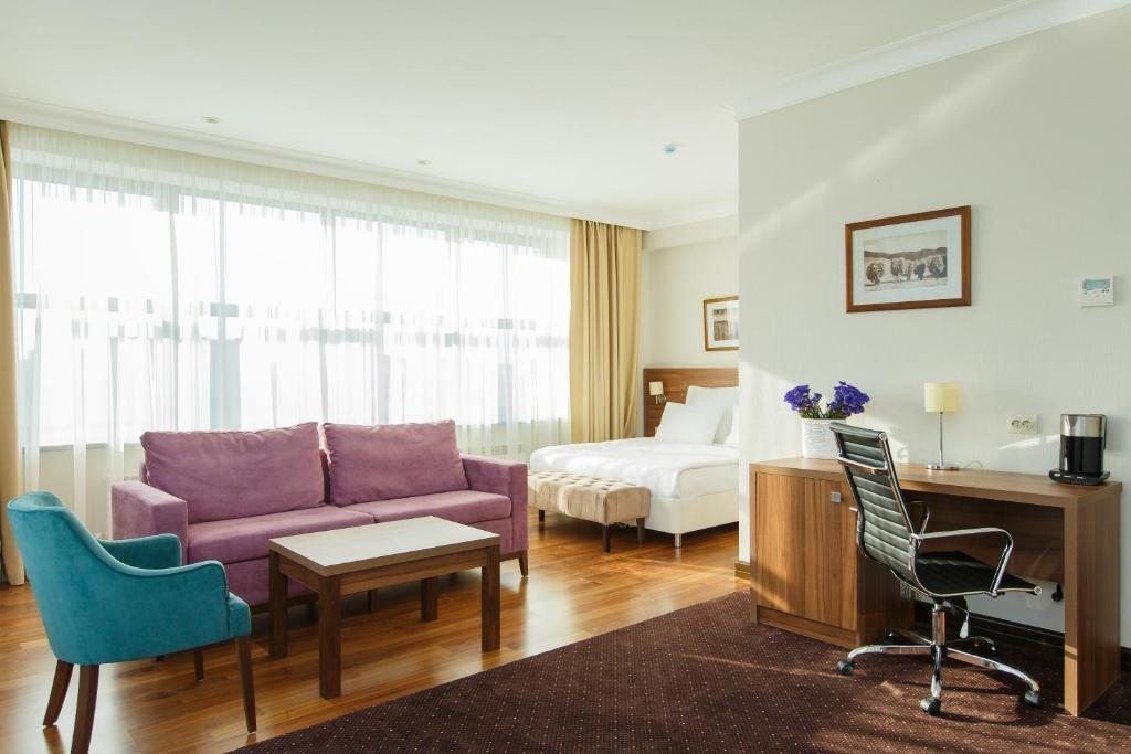 rooms-junior-suite-with-panoramic-view