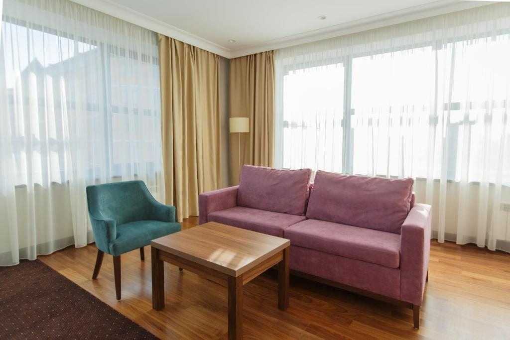 rooms-junior-suite-with-panoramic-view