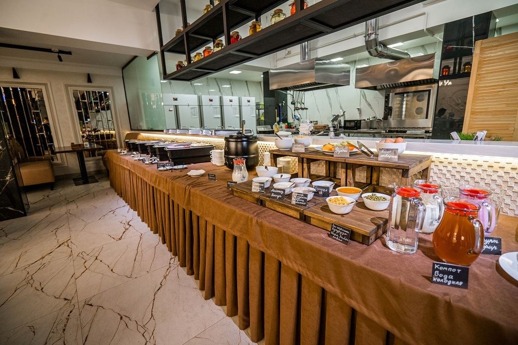 restaurants-restaurant