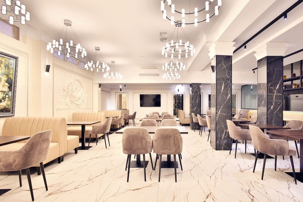 restaurants-restaurant