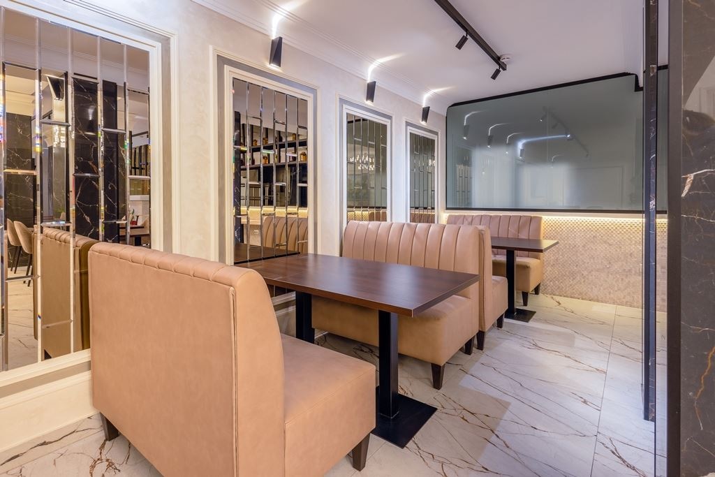 restaurants-restaurant