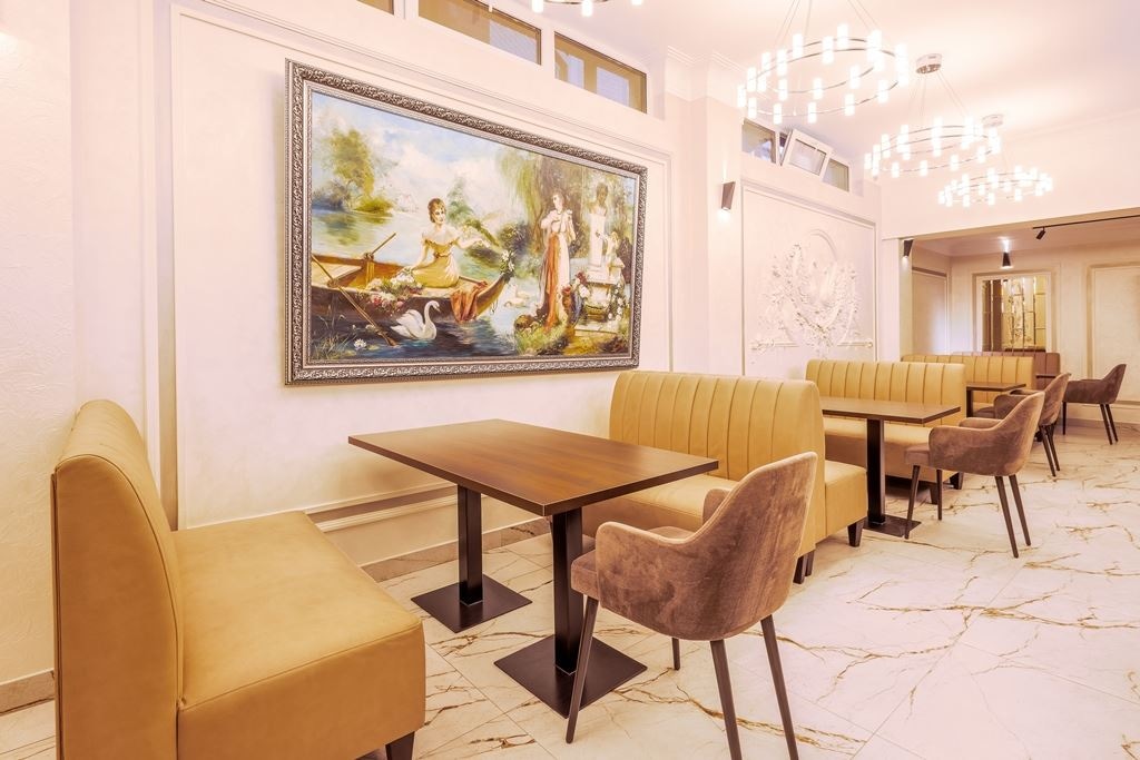 restaurants-restaurant