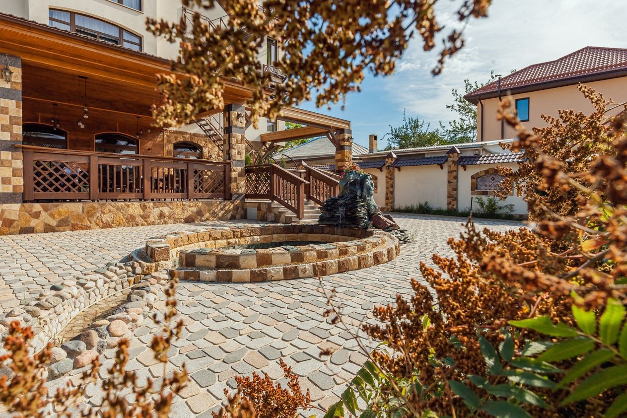 general-main-building