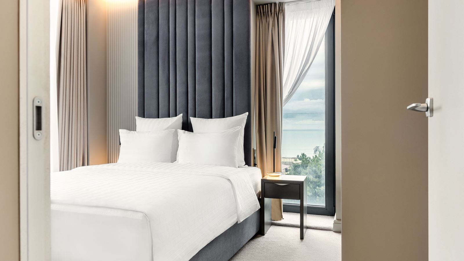 rooms-polulux-vid-na-more