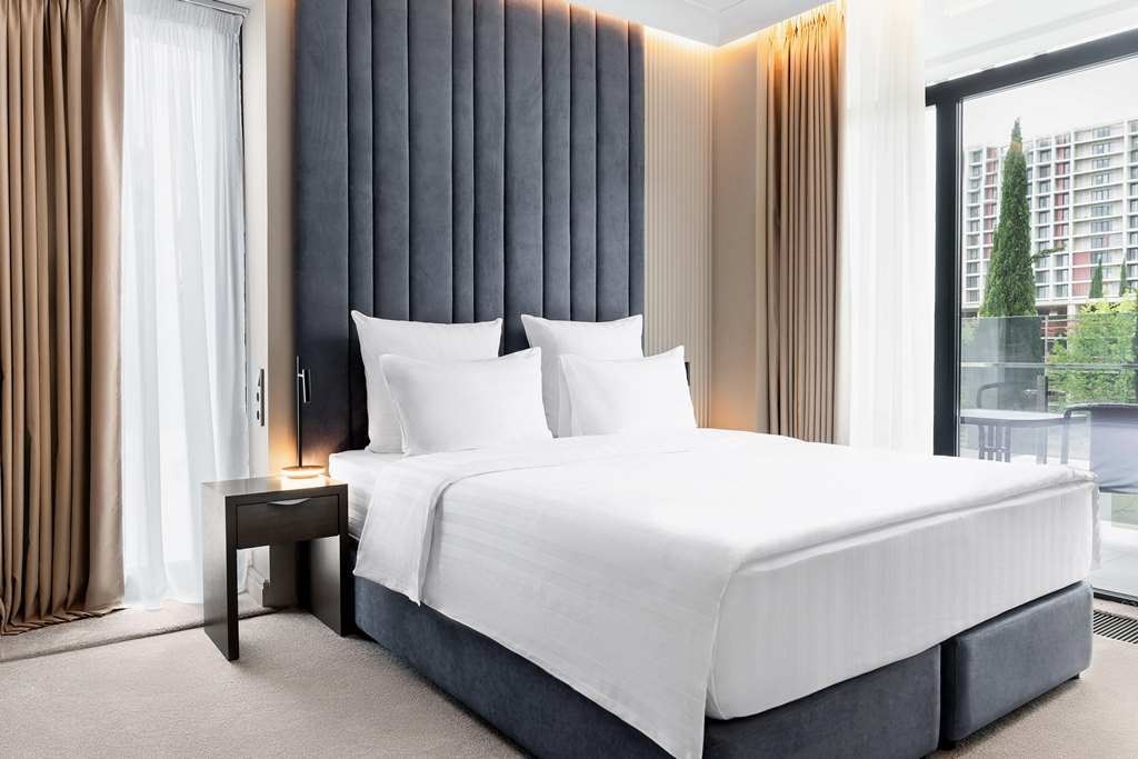 rooms-polulux-s-kuhnei