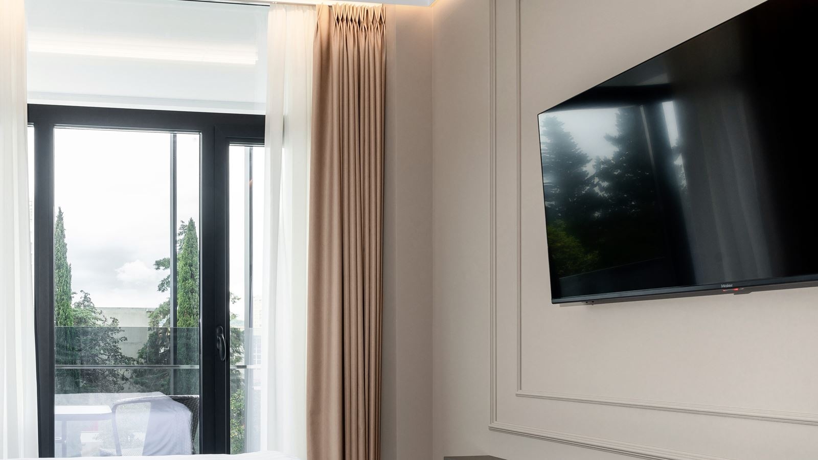 rooms-polulux-vid-more