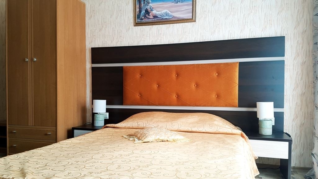 rooms-2bed-building-1