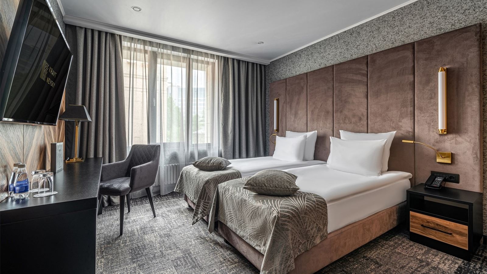 rooms-стандарт-с-одной-двуспальной-кроватью-с-двумя-односпальными