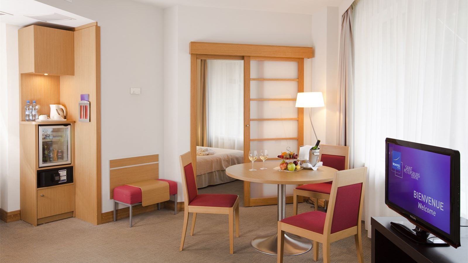 rooms-junior-suite-room